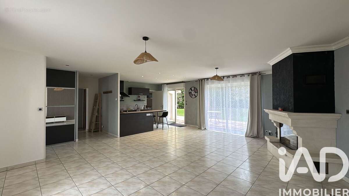 Photo 7 - Maison à THURE