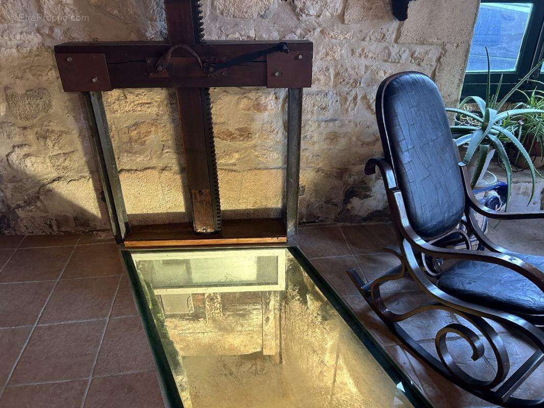 Maison à SAINT-JEAN-D&#039;ANGELY