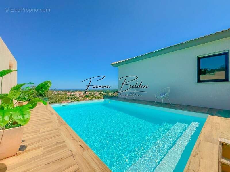 À vendre Villa moderne de 130m² + T2 45m², Terrain 840m², Vue mer, Folelli, Penta di Casinca, Haute-Corse (20) - photo 4