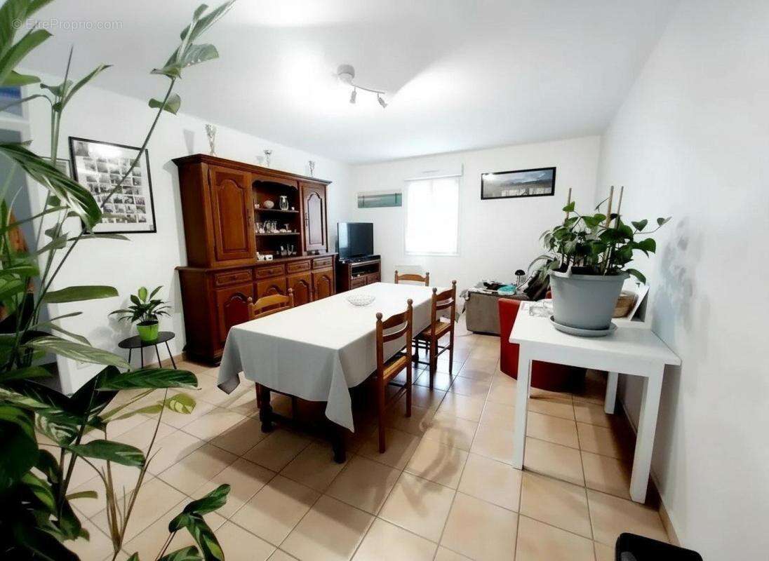 Maison à ETAULIERS