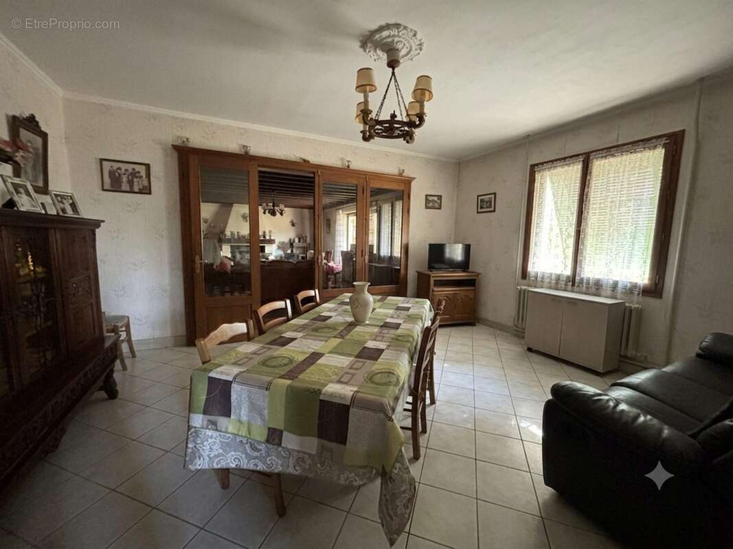 Maison 206 m² à Bourg-De-Peage  - photo 3