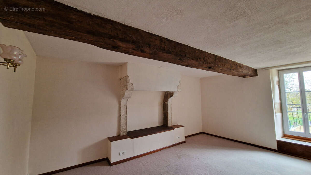 Maison à JUGON-LES-LACS