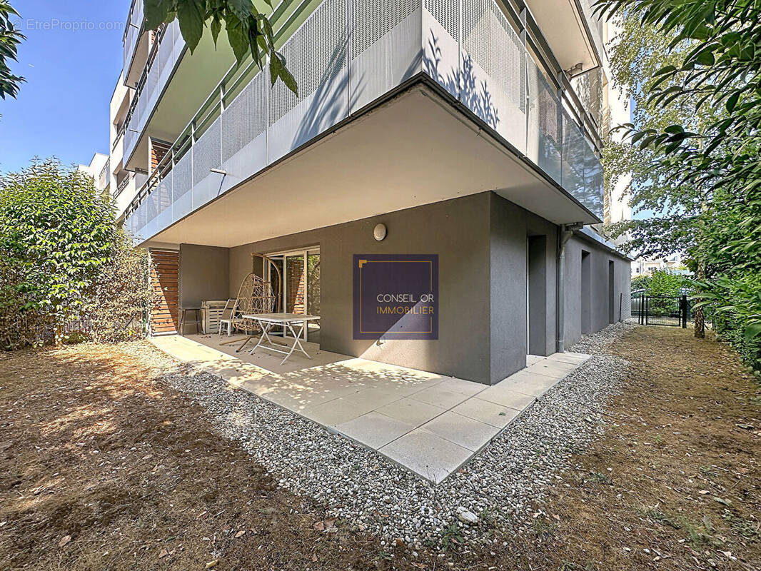 Appartement à OULLINS