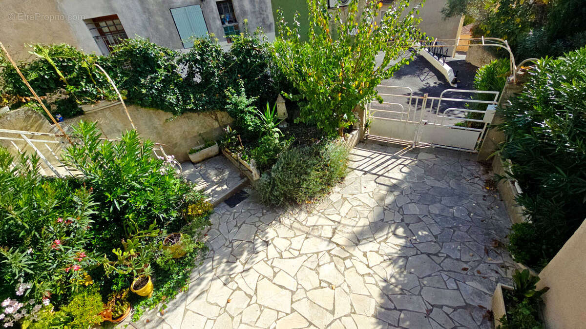 Maison à VAISON-LA-ROMAINE