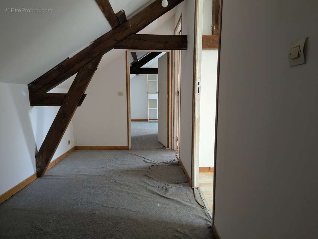 Maison à THEVET-SAINT-JULIEN