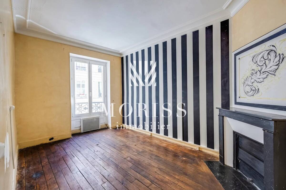 Appartement à PARIS-17E