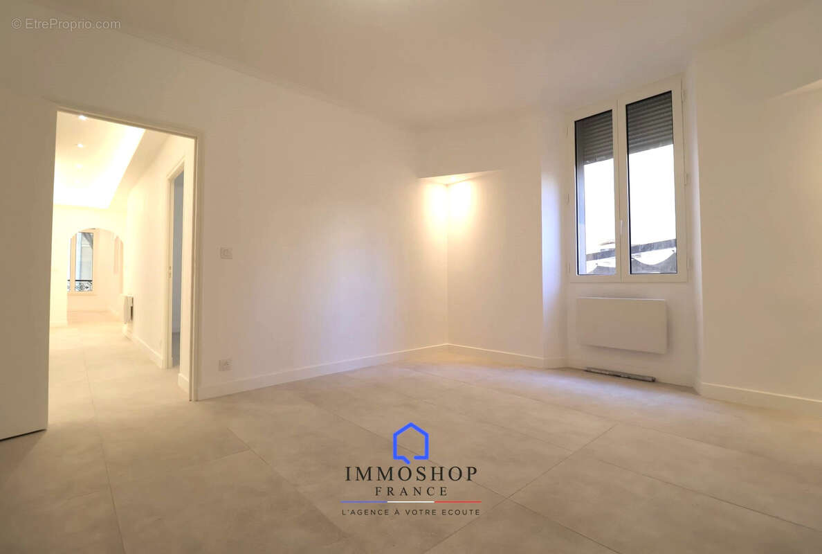 Appartement à MARSEILLE-1E