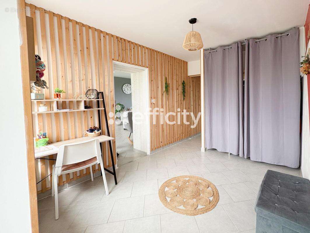 Maison à TESSY-SUR-VIRE