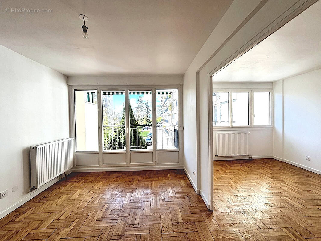 Appartement à SAINTE-FOY-LES-LYON