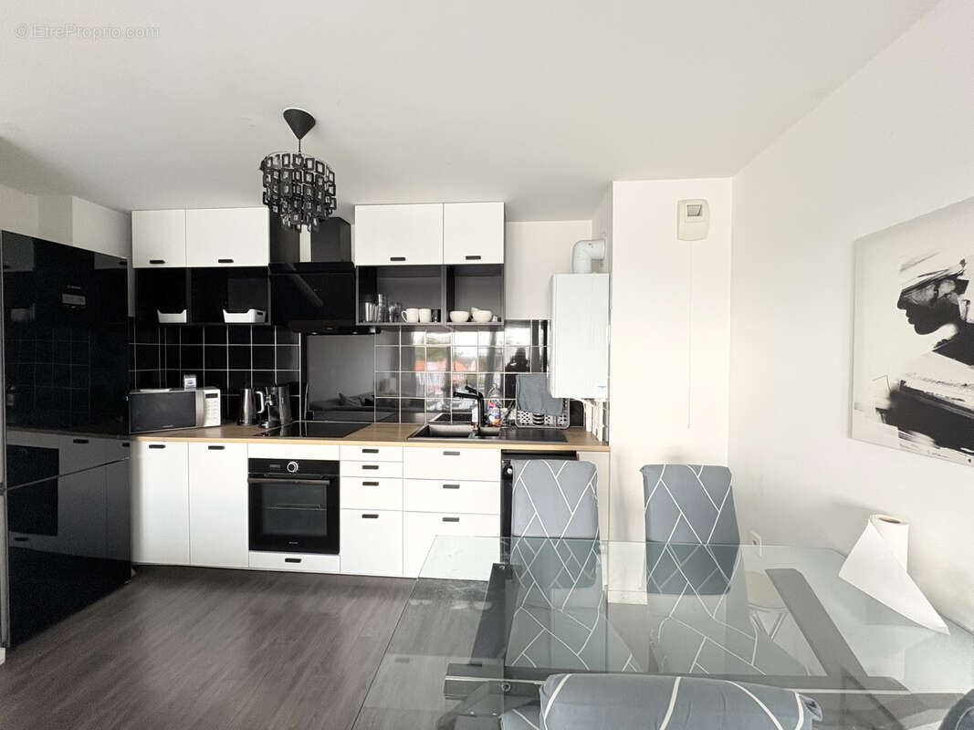 Appartement à CHENNEVIERES-SUR-MARNE