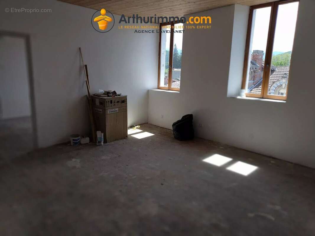 Appartement à LAROQUE-D'OLMES