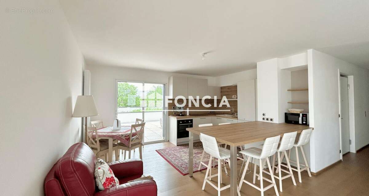 Appartement à FERNEY-VOLTAIRE