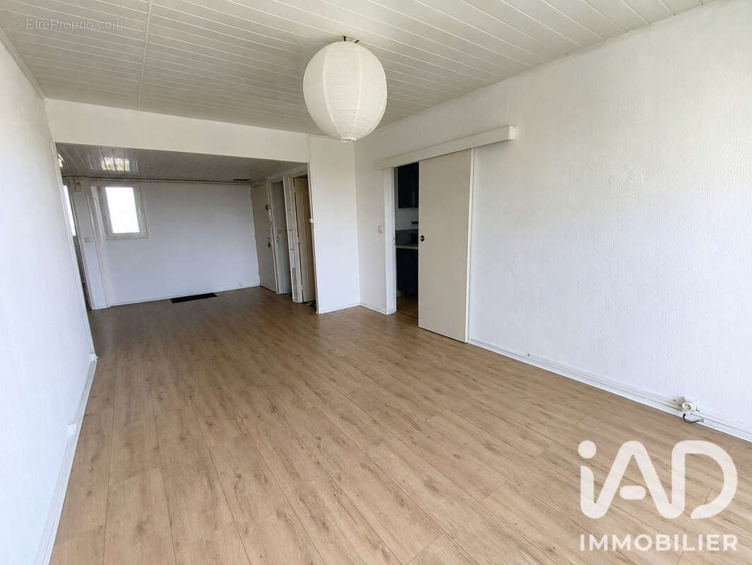 Appartement 75 m² à Merignac  - photo 4