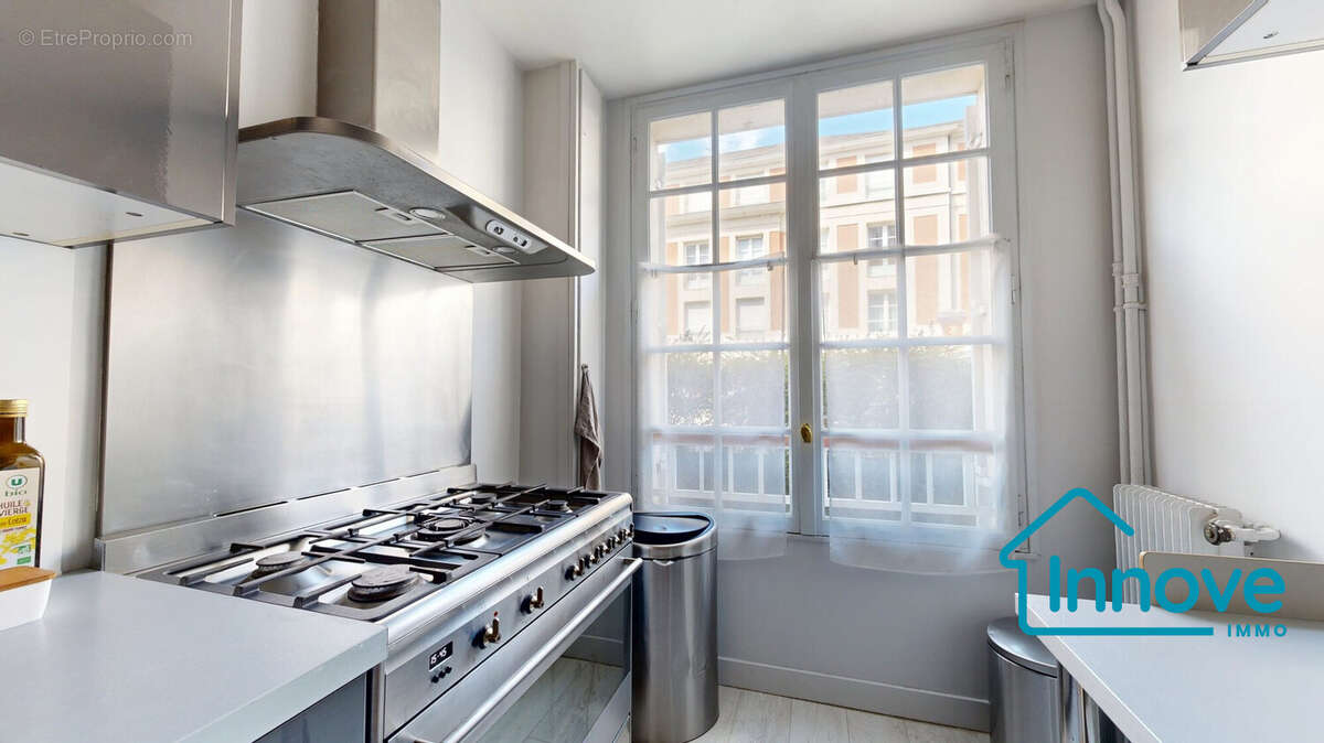Appartement à VERSAILLES