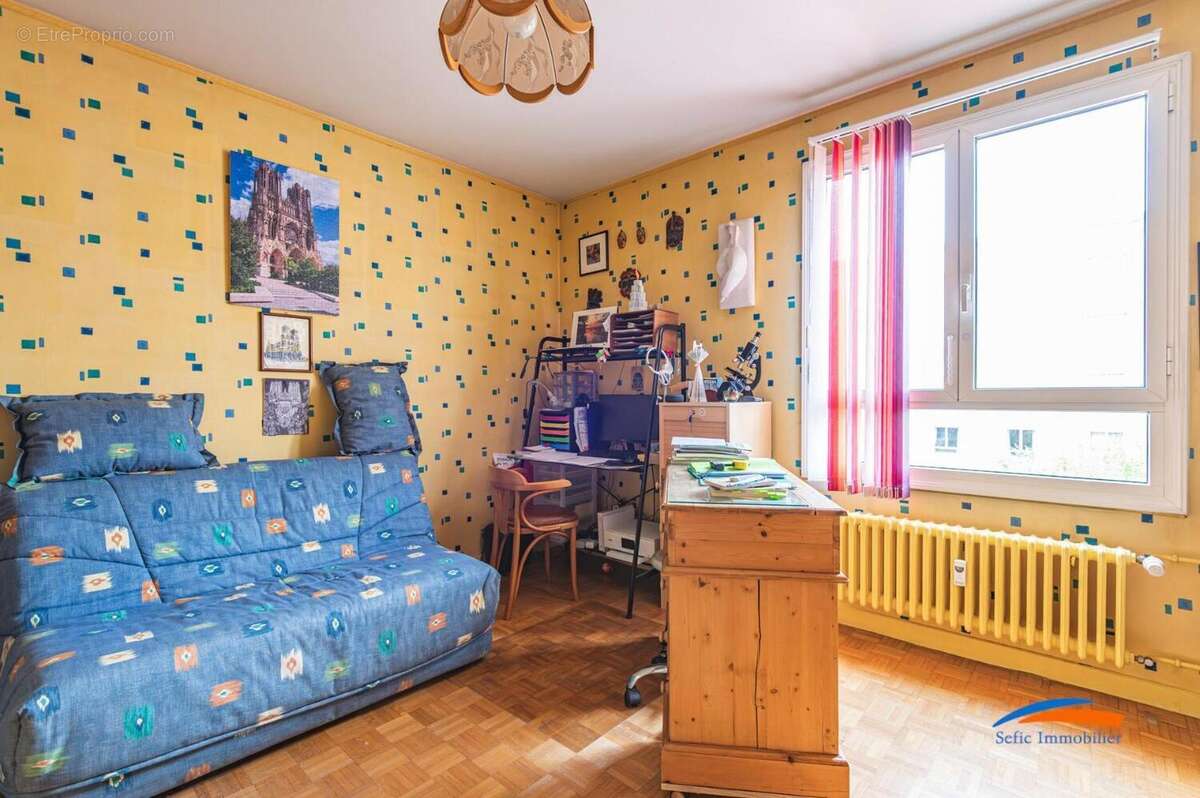   - Appartement à REIMS