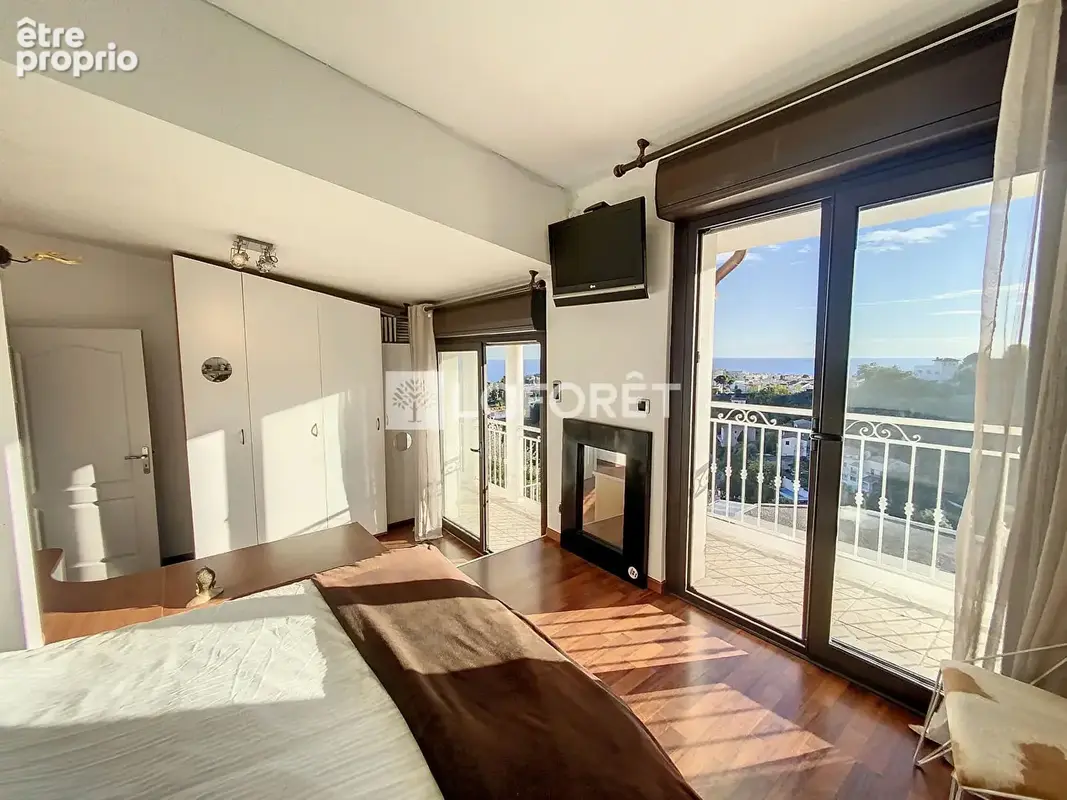 Superbe ! Splendide villa  avec vue mer  de toutes les pièces, piscine et large terrasse - photo 17