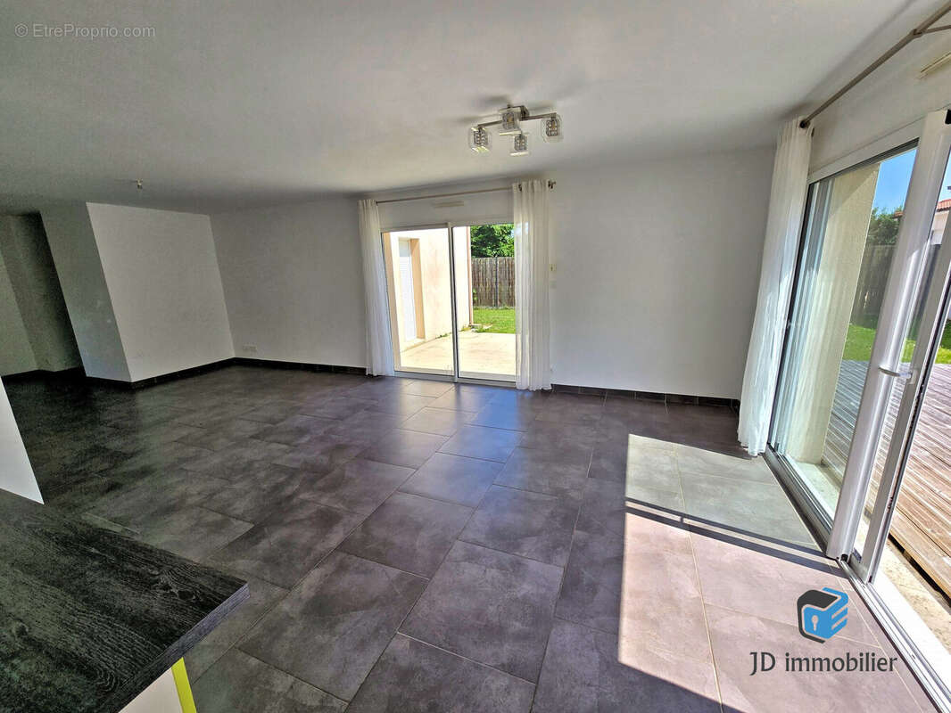 Maison à L&#039;HERBERGEMENT