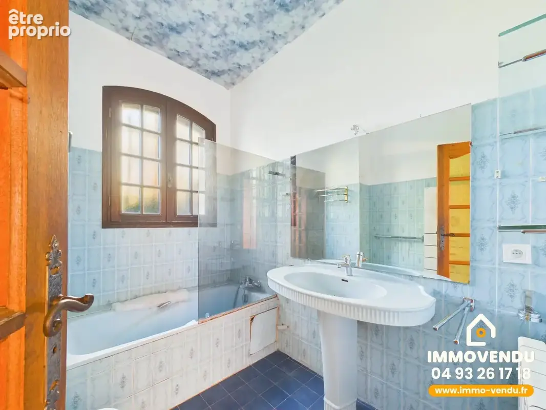Maison 201,74² Terrain 1.781m² Piscine - La Gaude - photo 15