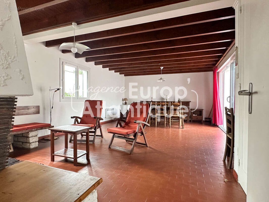 Maison à LES MATHES