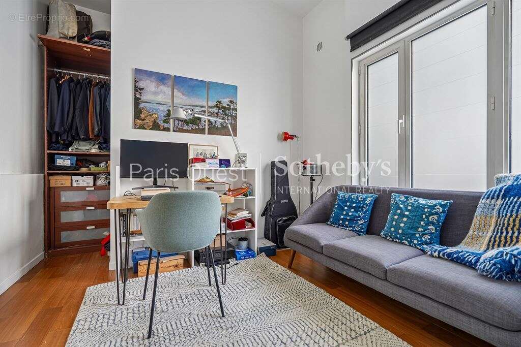 Appartement à NEUILLY-SUR-SEINE