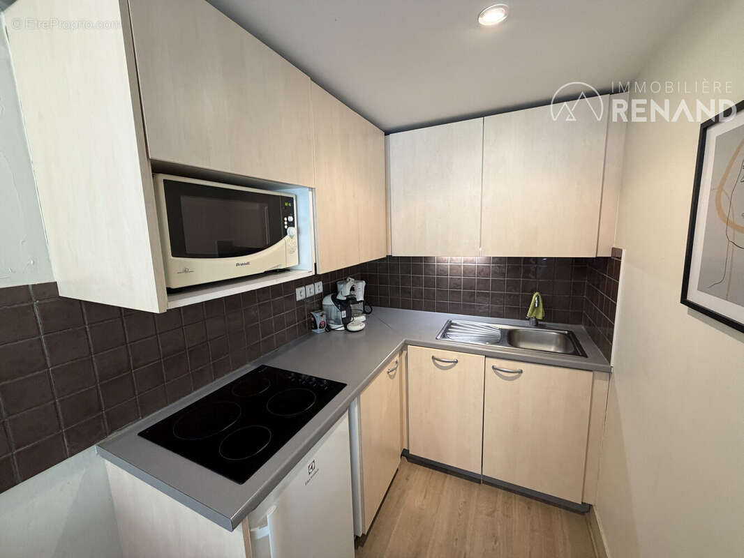 Cuisine aménagée et équipée - Appartement à CLUSES