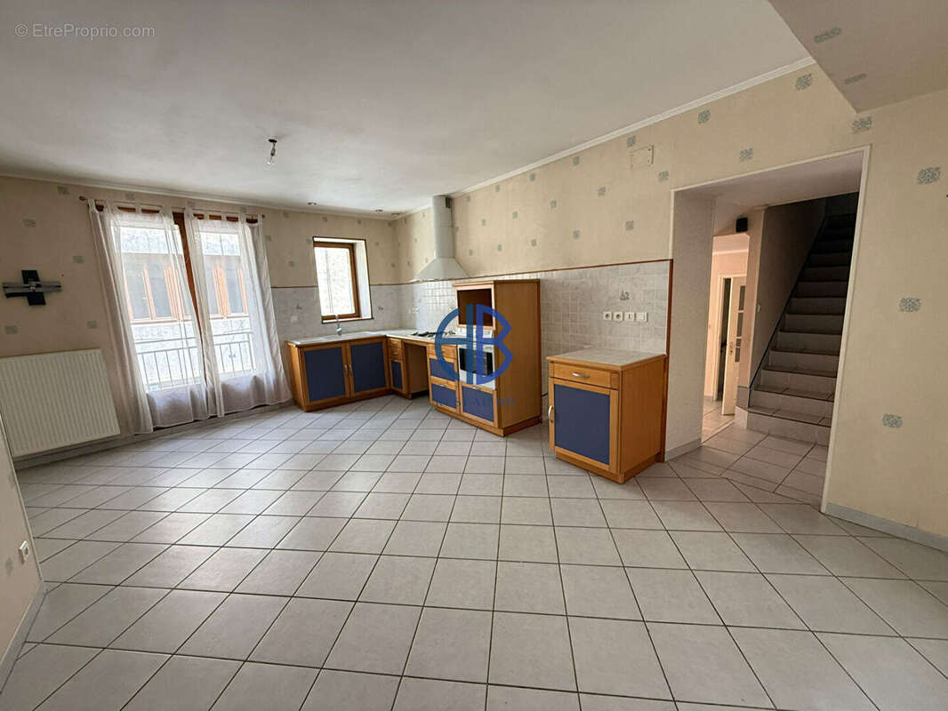 Maison à LA COTE-SAINT-ANDRE