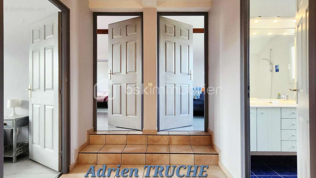 Maison à VETRAZ-MONTHOUX