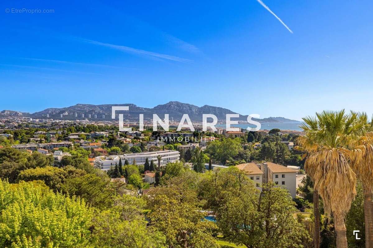 Appartement à MARSEILLE-8E