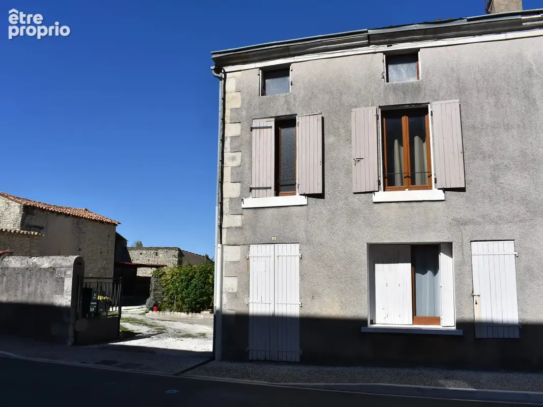 Grande maison de ville avec 5/6 chambres et encore du potentiel! - photo 10