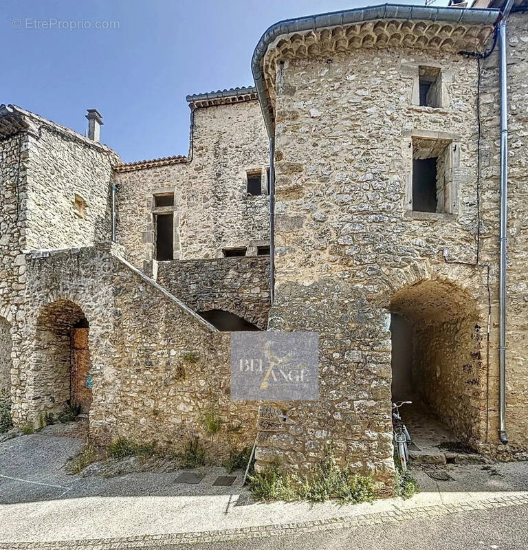 Maison à LABASTIDE-DE-VIRAC