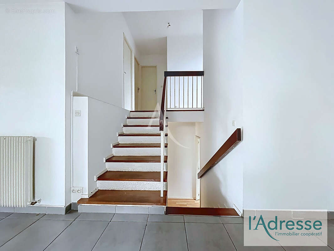 Maison à CASTELGINEST