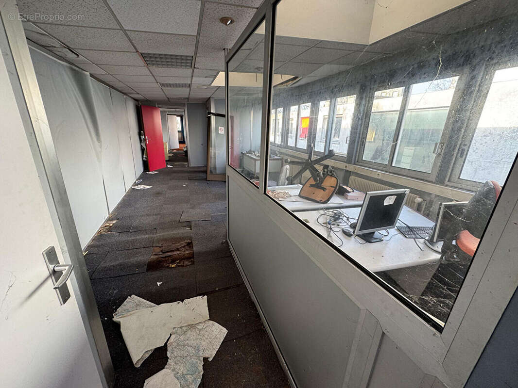 Commerce à ROMAINVILLE