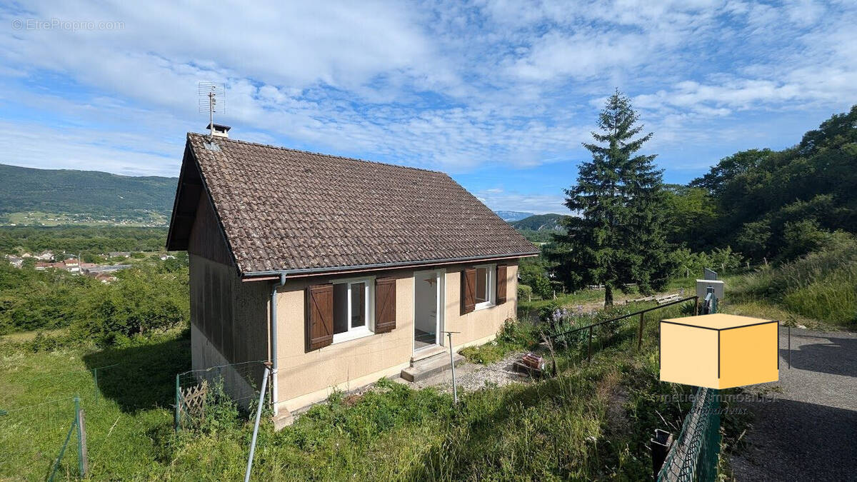Maison à CULOZ