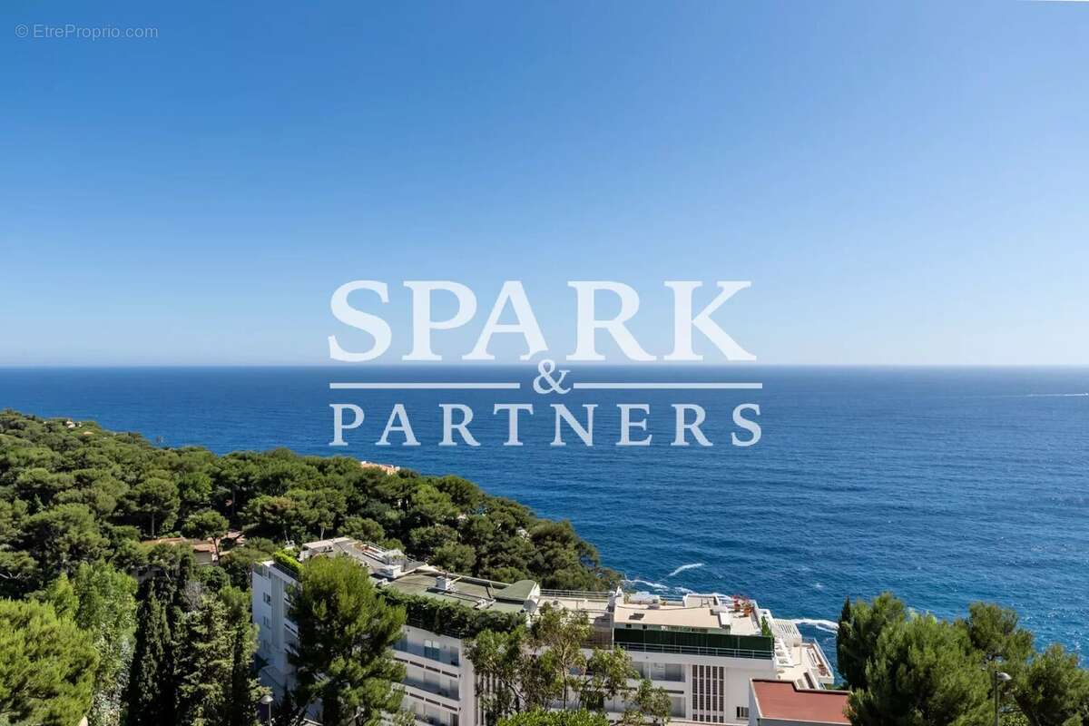 Appartement à ROQUEBRUNE-CAP-MARTIN