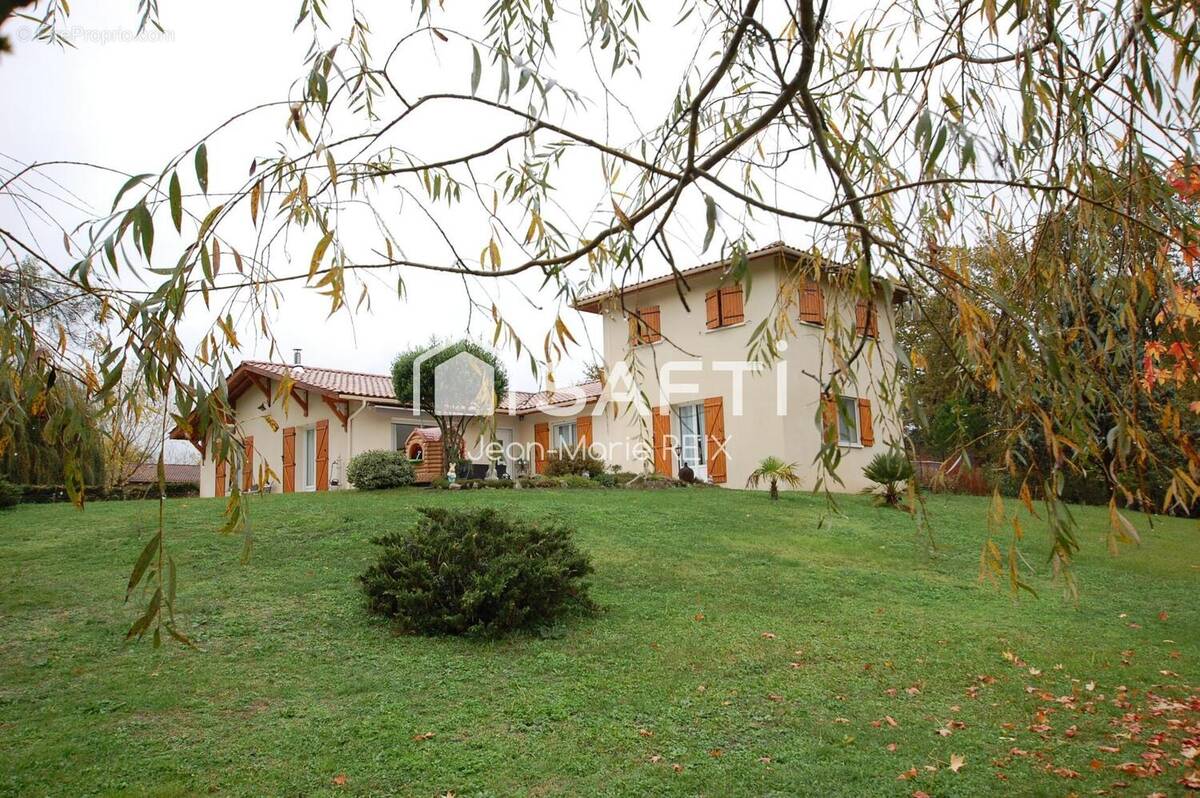 Photo 1 - Maison à BERSON