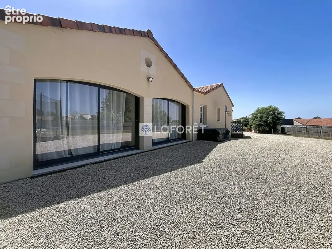Maison piscine terrasse jardin garage double Pompaire 8 pièces 211 m2 - photo 21