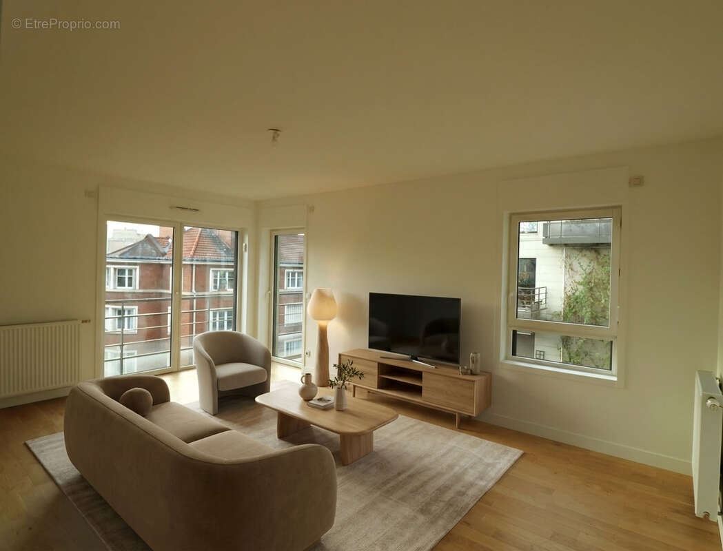 Appartement à PARIS-15E