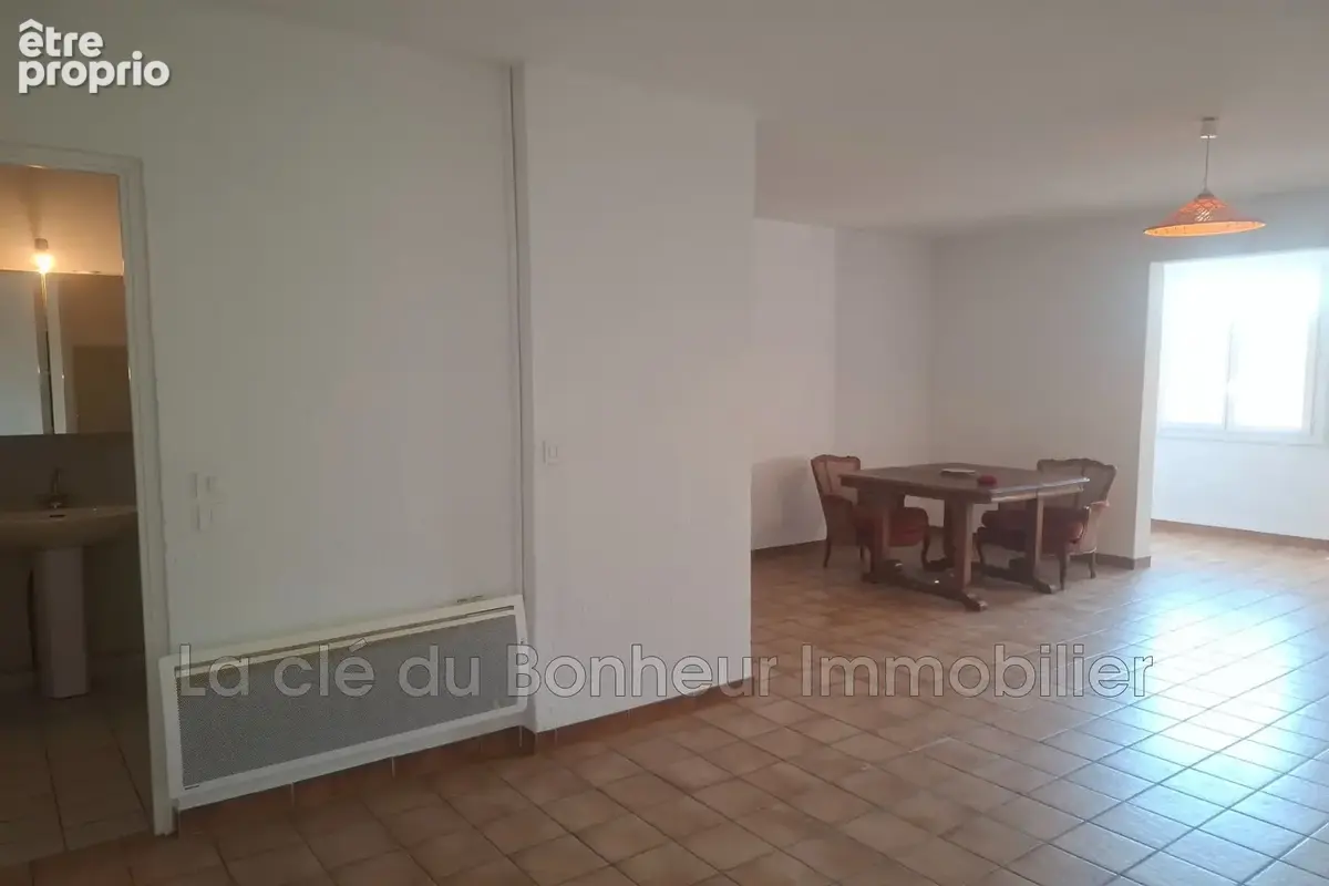 Appartement 56 m² à Sainte-Croix-Du-Verdon  - photo 5