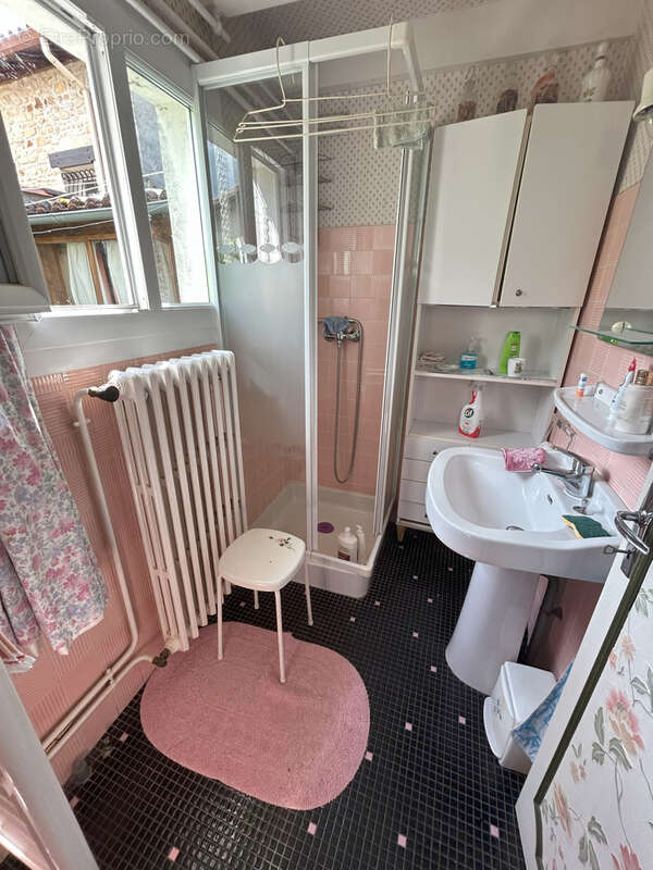 Maison à CHASSENEUIL-SUR-BONNIEURE