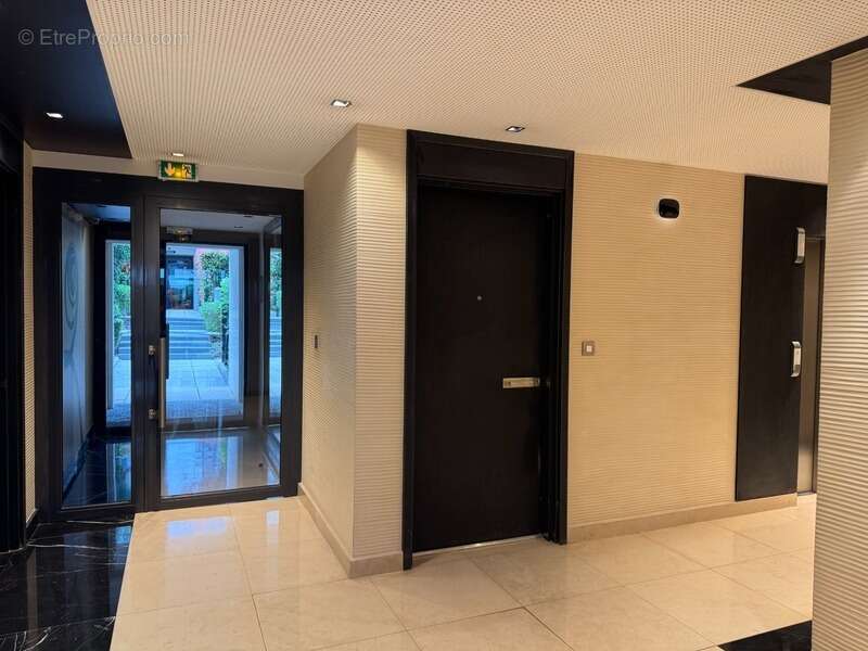 Appartement à SURESNES