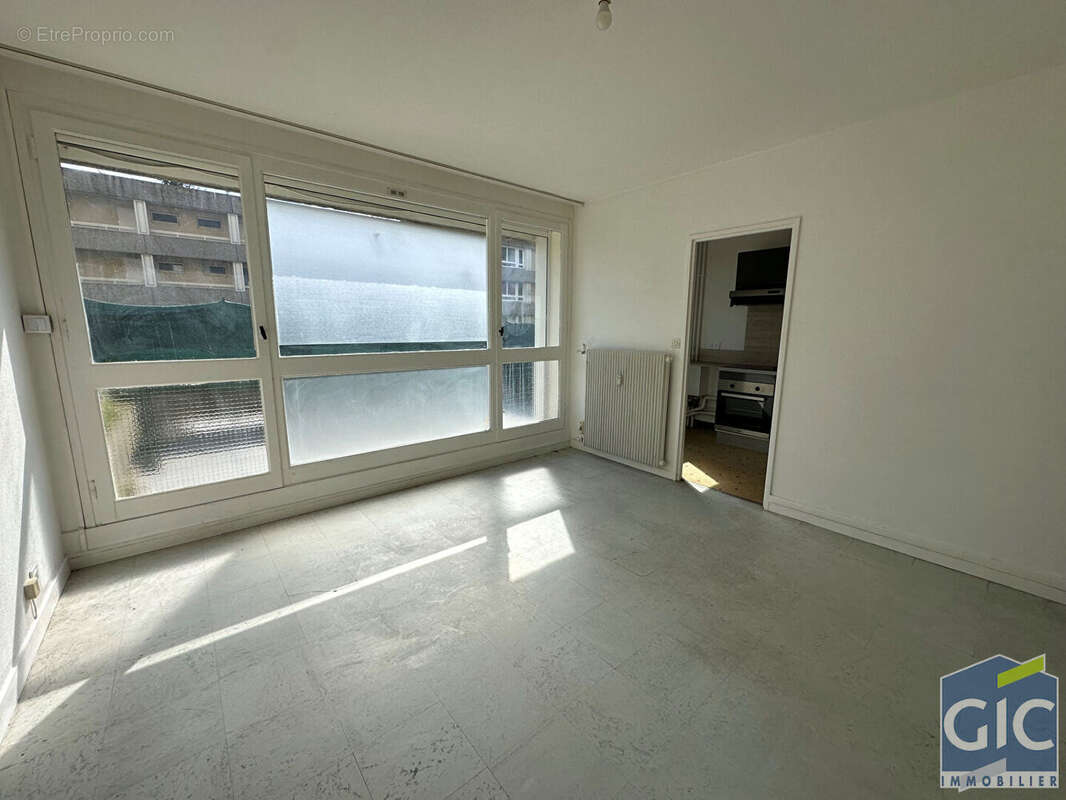 Appartement à HEROUVILLE-SAINT-CLAIR