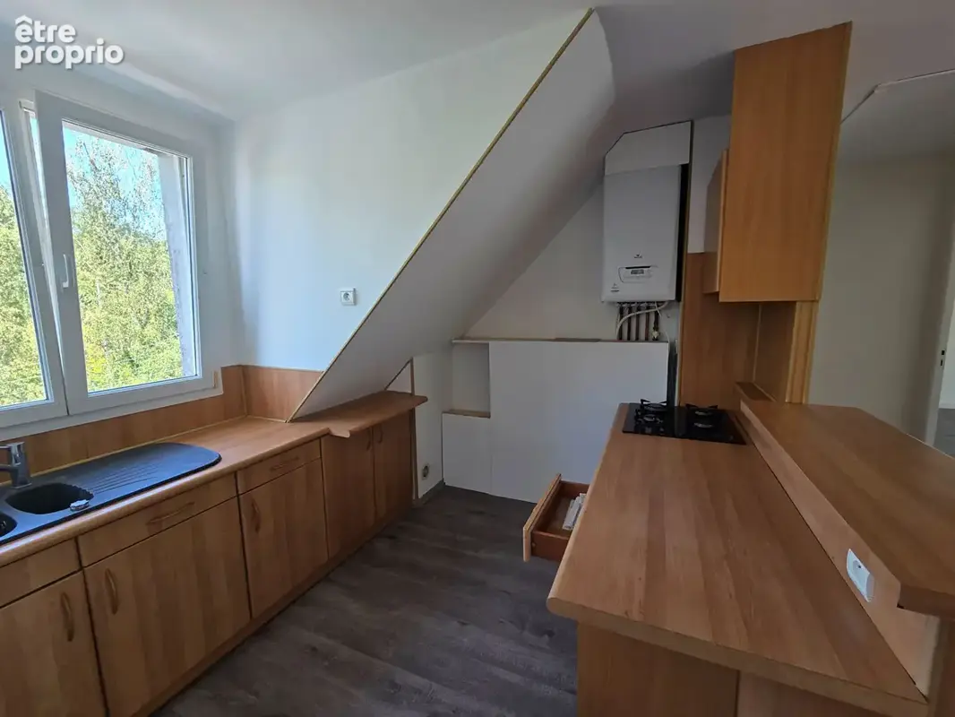 Appartement 2 pièces à vendre à Hennebont - Dernier étage - Centre ville - photo 3