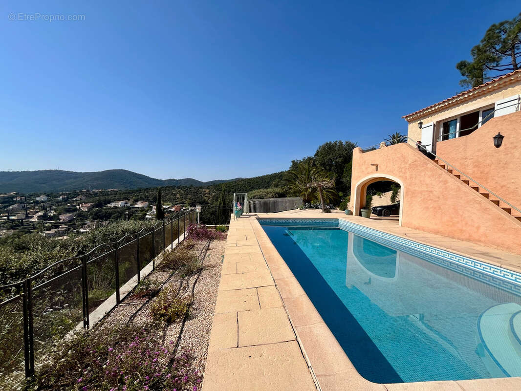 Maison à LES ISSAMBRES