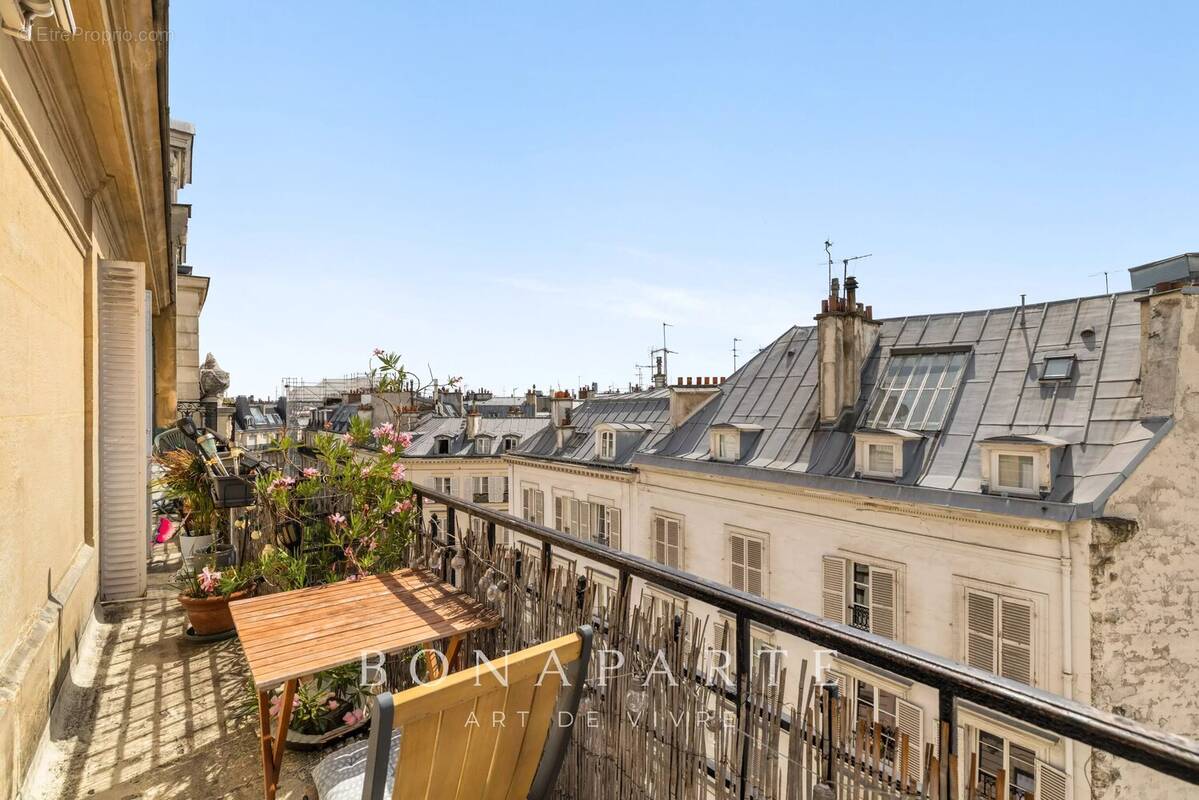 Appartement à PARIS-10E
