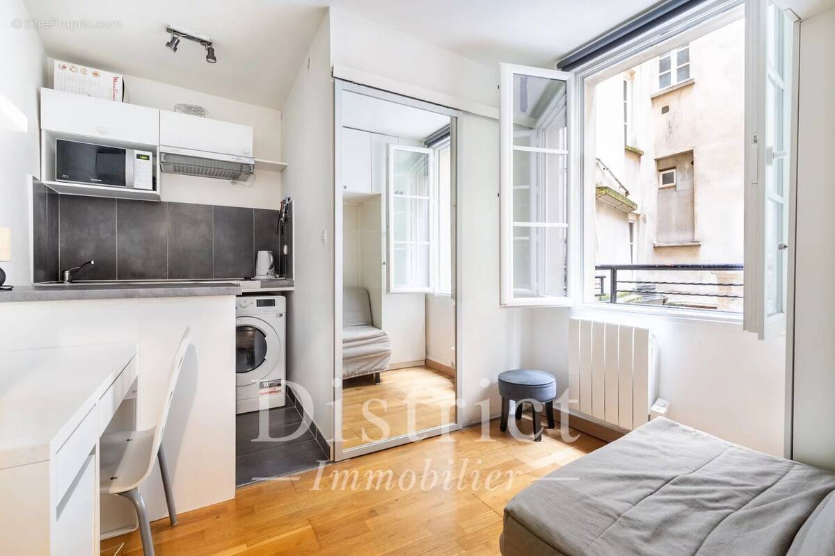 Appartement à PARIS-6E