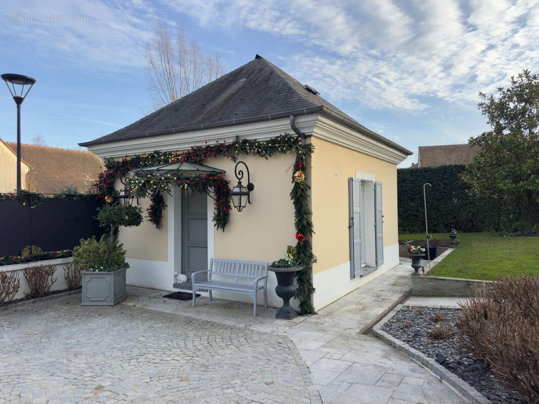 Maison à MAGNY-LE-HONGRE