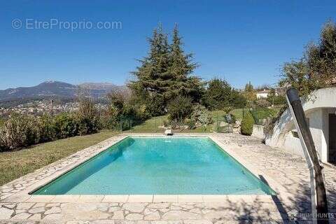 Maison à CAGNES-SUR-MER