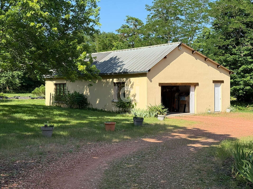 Maison Bauge En Anjou 6 pièce(s) 95 m2 - photo 3