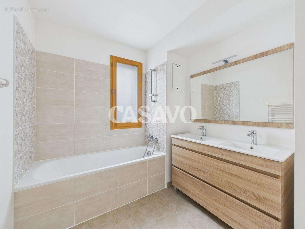 Appartement à AMBARES-ET-LAGRAVE