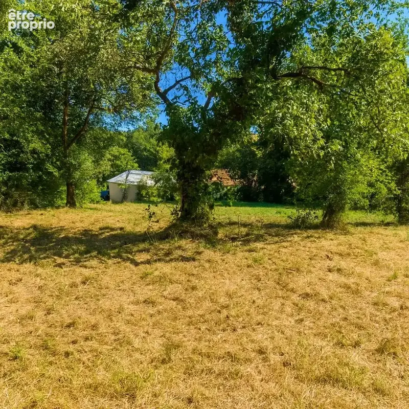 Alloue - Beau terrain à construire - photo 9